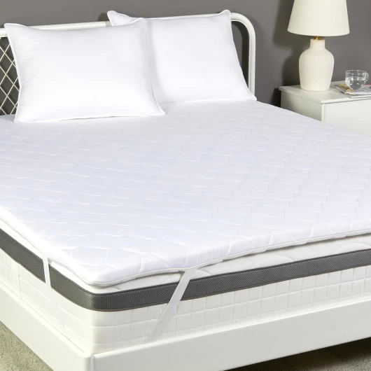 Surmatelas en Mousse Confortable avec Housse Lavable, 160W x 200L x 6H cm, Blanc